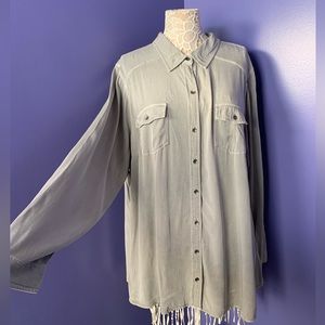 NWT Torrid Taylor Long Sleeve Button Up Shirt Plus Size 3X Gray
